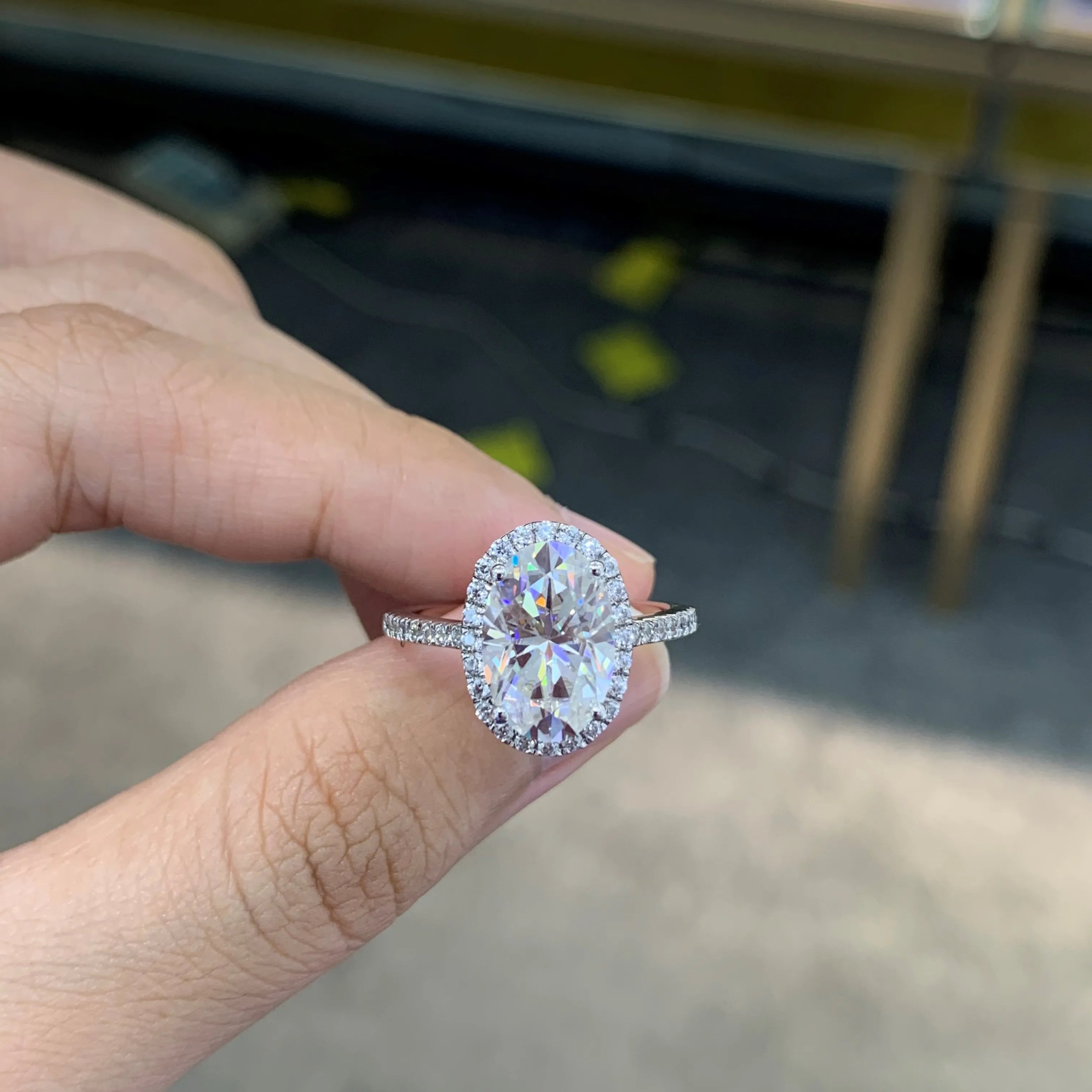 Ruizuan Silver Jewellery Collection Engagement Promise Wedding Rings 925 Sterling Silver Oval Cut Moissanite Classic Style GRA