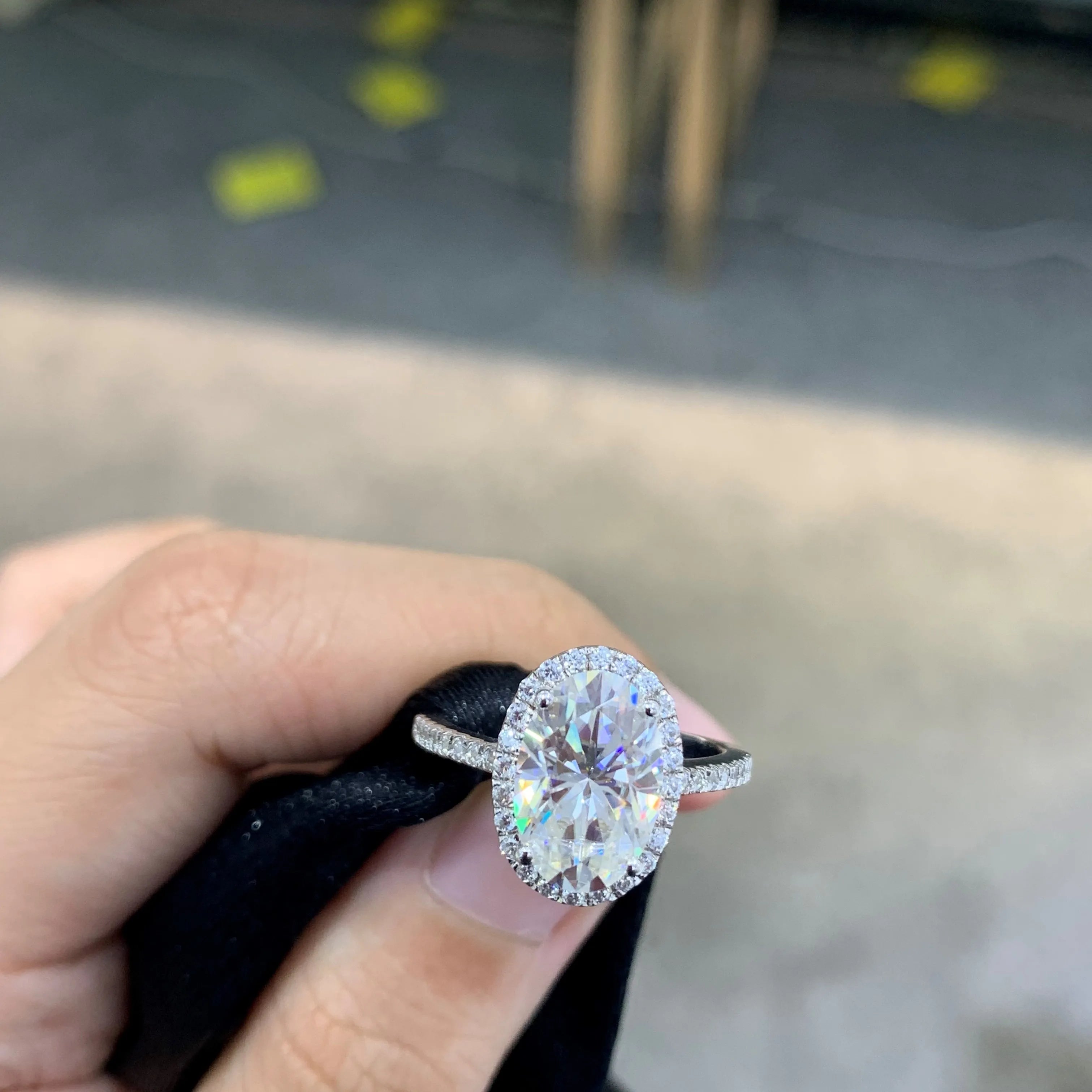 Ruizuan Silver Jewellery Collection Engagement Promise Wedding Rings 925 Sterling Silver Oval Cut Moissanite Classic Style GRA