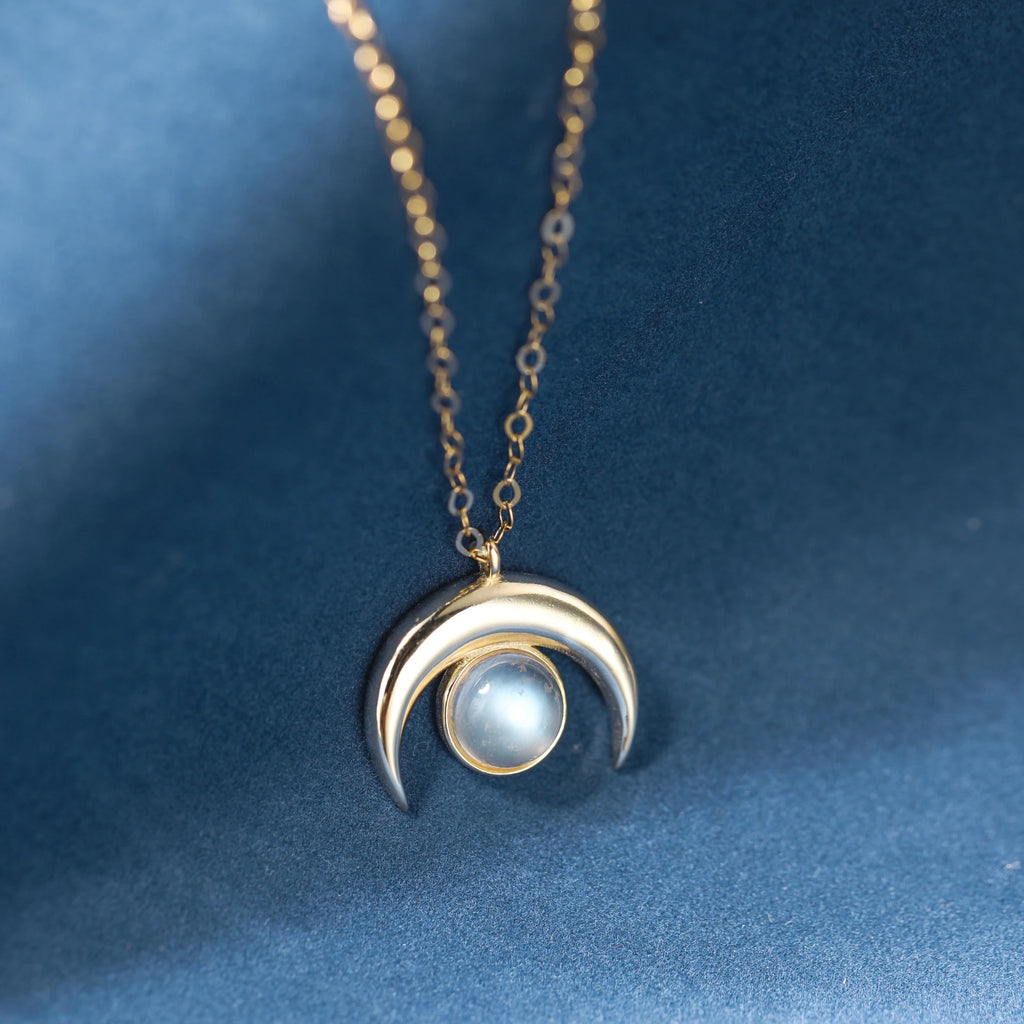925 Sterling Silver Moon Pendant Necklace Vintage Aesthetic Crescent Moonstone Chain for Women Girl Anniversary Jewelry Gifts
