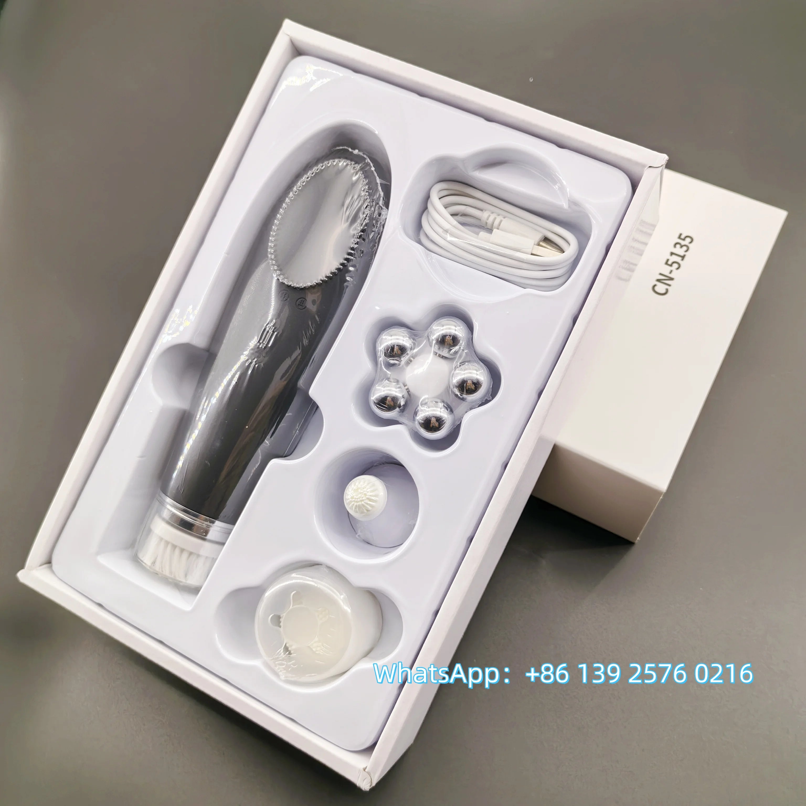 Beauty 4 in 1 Facial Skin Lifting Device Face Brush Cleanser Electric Silicone Facial Cleaning Brush for Deep Cleaning