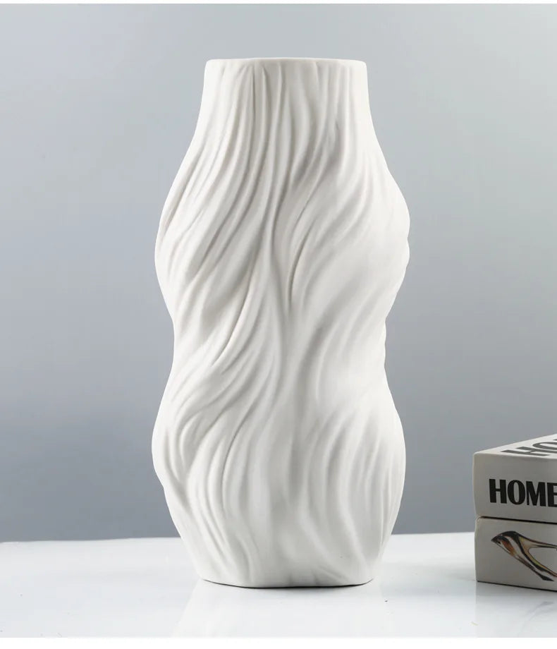 Simple European home decor ornaments, white ceramic vases, living room wine cabinets, dried flower crafts, flower utensils